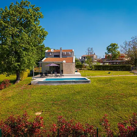 Histria Hedonica In Zabrezani - Haus Fuer 4 Personen Villa